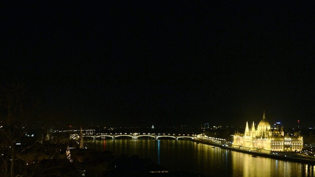 Maďarsko Budapešť parlament 1140px (SITA/AP)